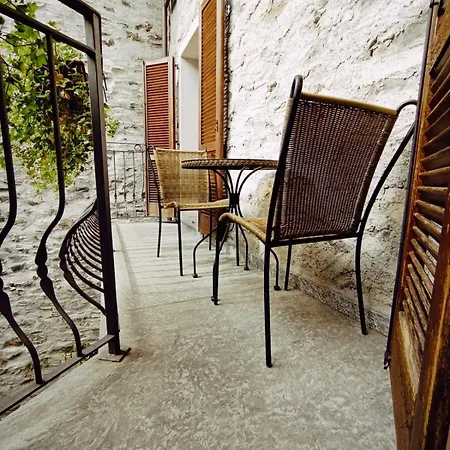 Residenza Dentro Le Mura - 5 Min Walk To Bernina Express Appartement