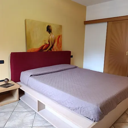 Residenza Dentro Le Mura - 5 Min Walk To Bernina Express Appartement